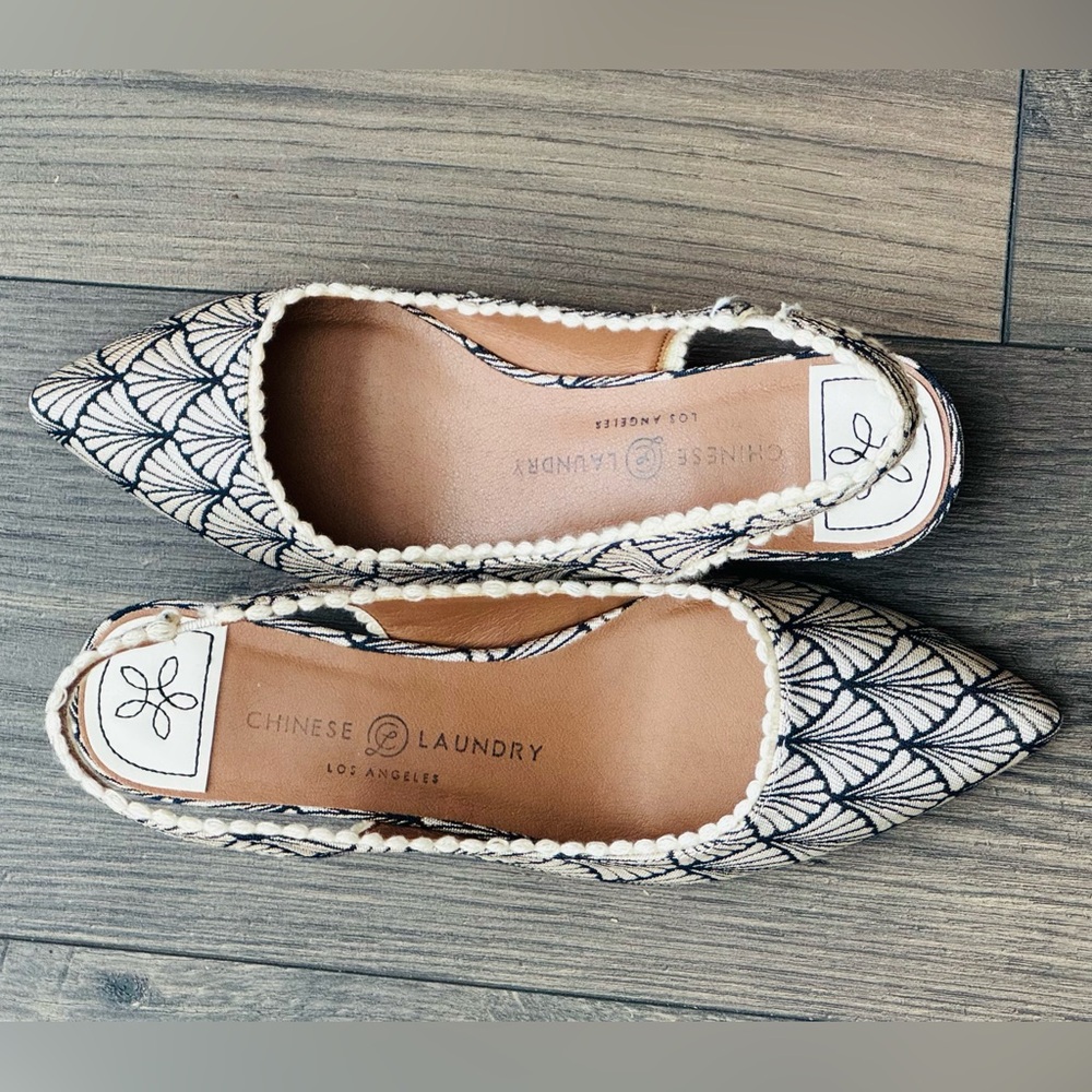 Chinese Laundry Women's Mango Pointed Toe Slingback Pumps Size 8 (38.5) - Picture 6 of 16